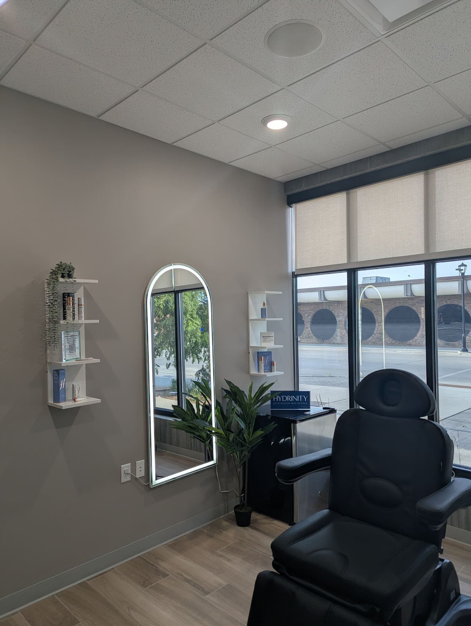 Private treatment room with recliner